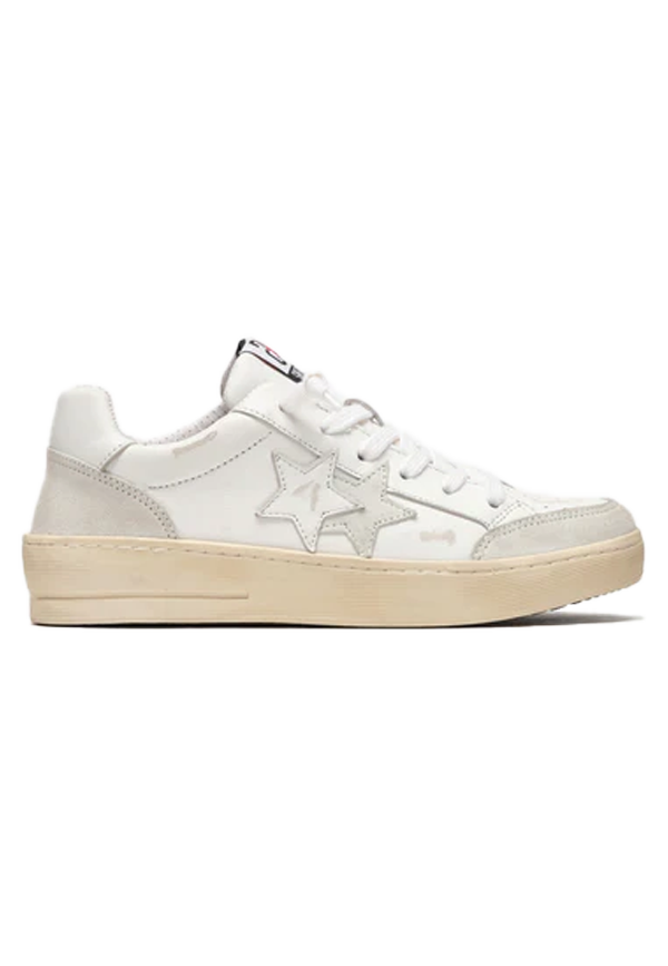 2Star - Sneaker In Pelle Bianca Con Dettagli Ghiaccio In Crosta ed effetto "Used"